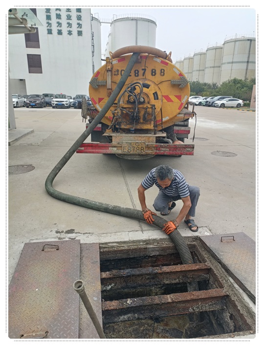 洛浦隔油池清掏