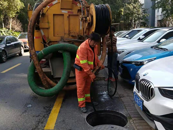 洛浦排污管道清淤